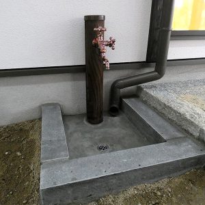 和テイストの外水栓